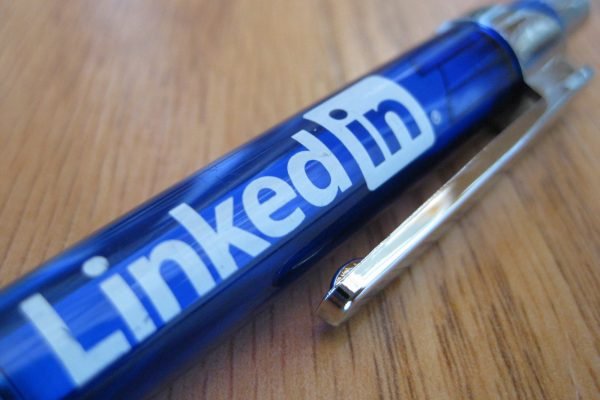 Come cercare il tuo nuovo lavoro con LinkedIn: La guida per semplificarti la vita!